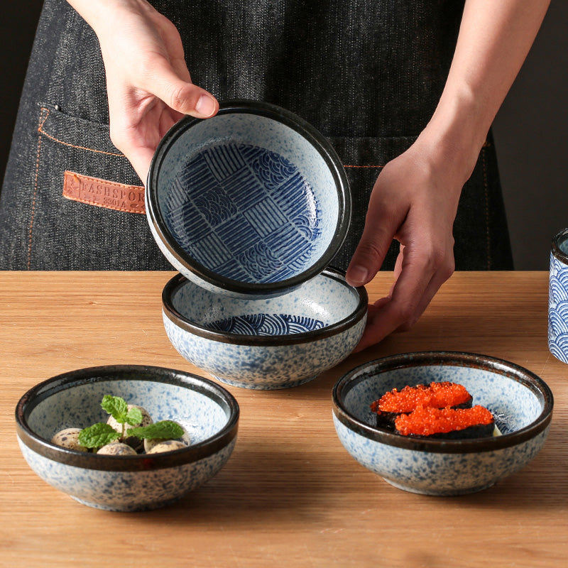Rice bowl with traditional Japanese pattern "Seigaiha"