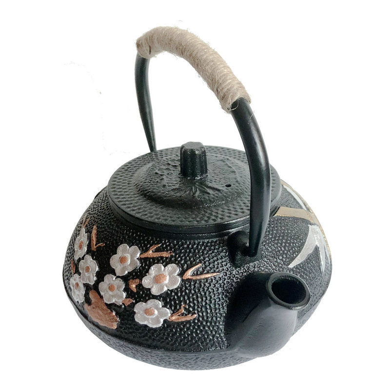 Japanese iron teapot with flower pattern "Tokuda"