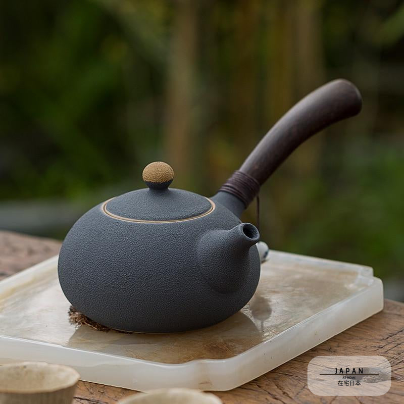 Japanese ceramic teapot with handle "Kiya"