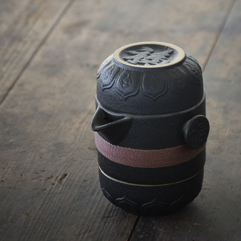 Japanese portable ceramic teapot "Kataoka"