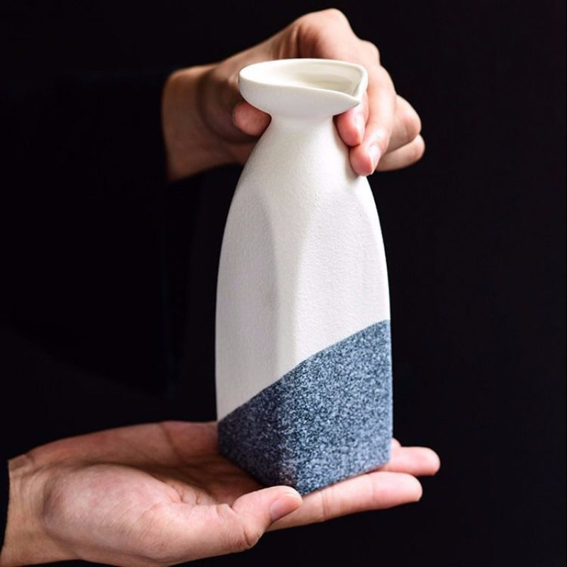 "Iwao" ceramic sake set