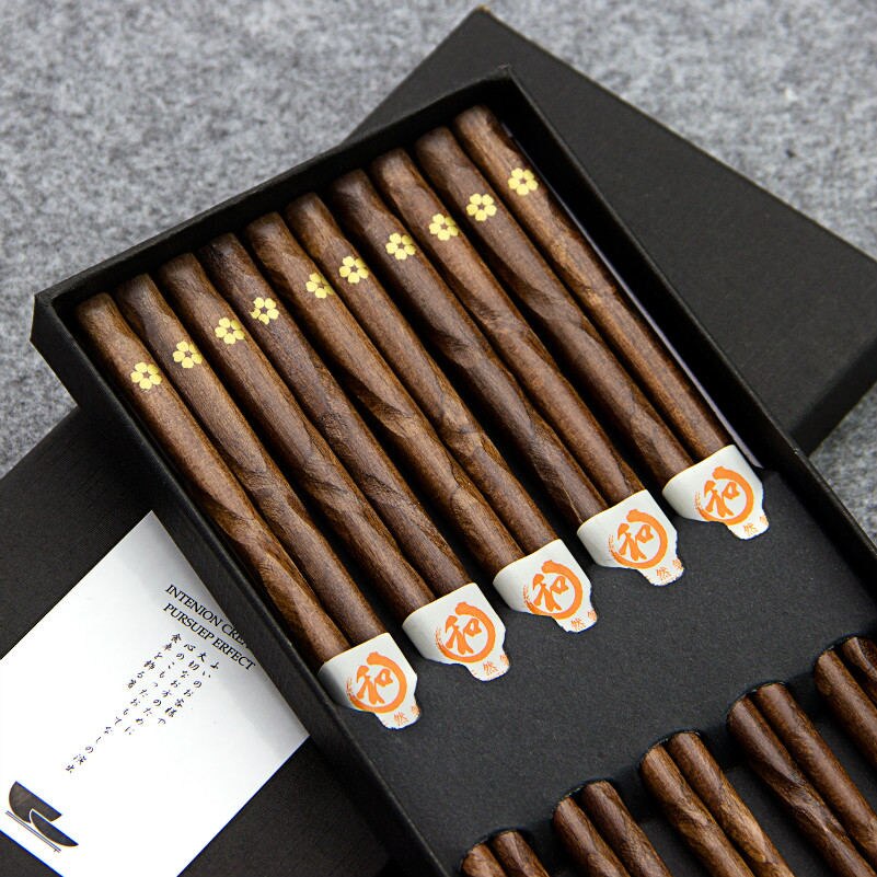 Coffret de baguettes « Kyōto » en bois laqué