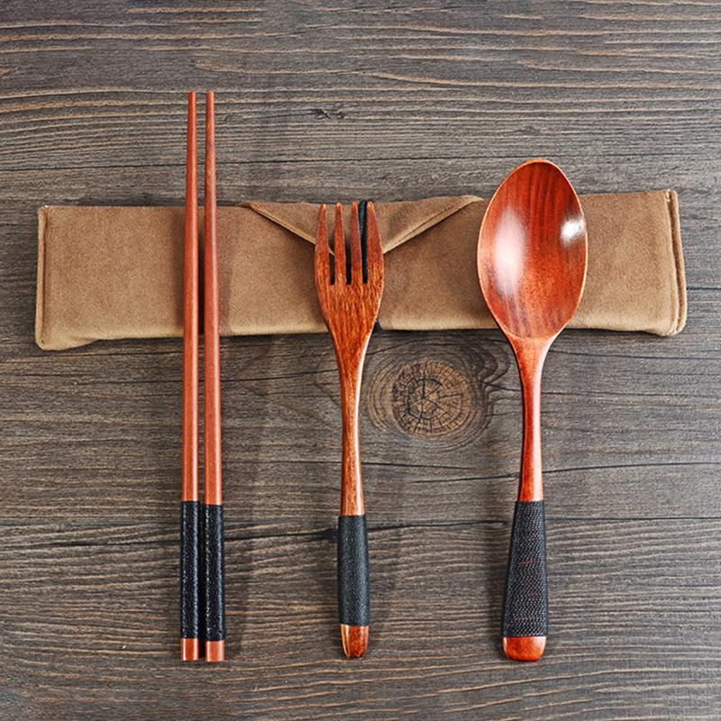 High-quality bamboo cutlery and chopsticks set