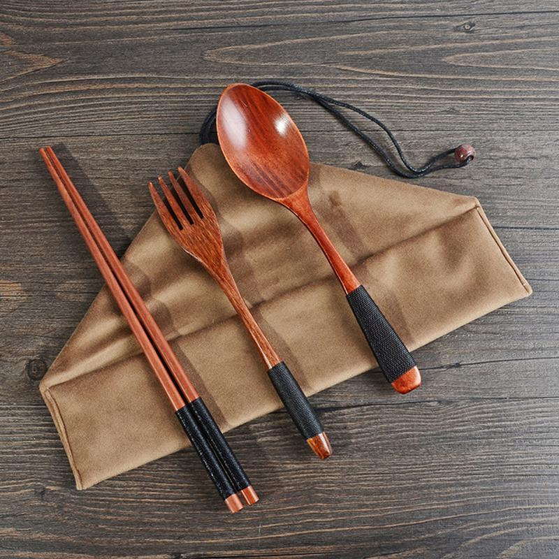 High-quality bamboo cutlery and chopsticks set